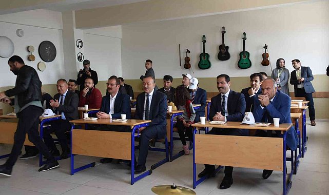 Tatvan'da 'Bilim Fuarı' açıldı