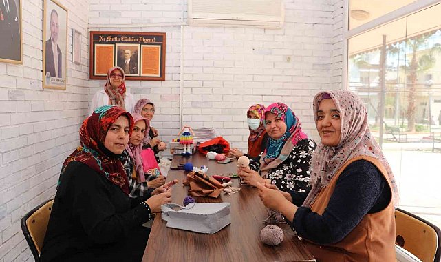 Toroslar'ın kursunda oyuncak yapıp gelir sağlıyorlar