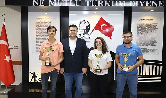 Turgutlu Belediyespor'da kupa sevinci