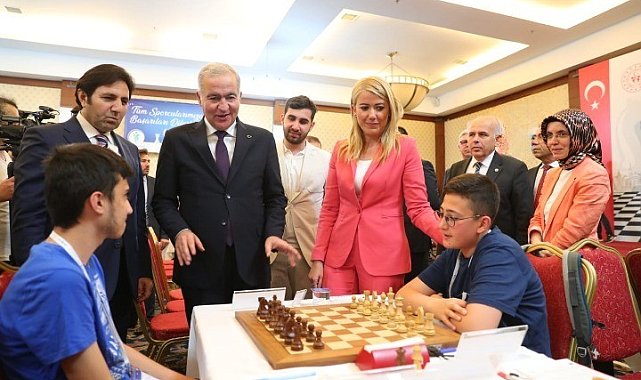 Türkiye Gençler Satranç Şampiyonası Merkezefendi'de başladı