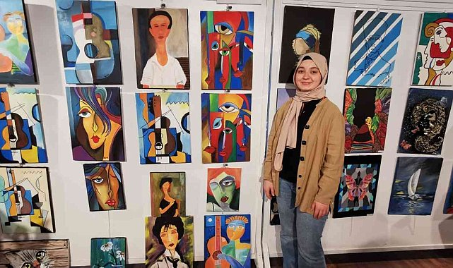 Yalova'da öğrencilerden "Renklerin Buluşması" adlı resim sergisi