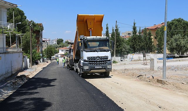 Yatağan'da birinci etapta sıcak asfaltlama yapılıyor