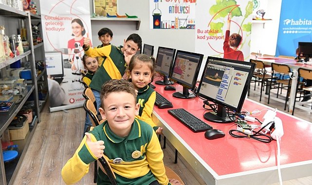 'Yarını Kodlayanlar' projesinde Babalar günü'ne özel eğitim