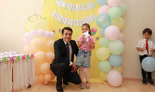 Ahlat'ta 10 bin 910 öğrenci yaz tatiline girdi