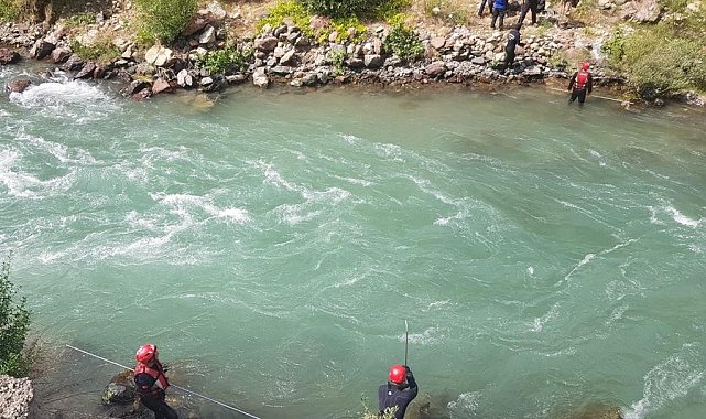 Akıntıya kapılan sağlıkçıyı arama çalışmaları 15'inci gününde sürüyor