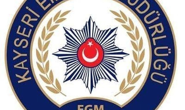 Aranan şahıslar polisten kaçamadı