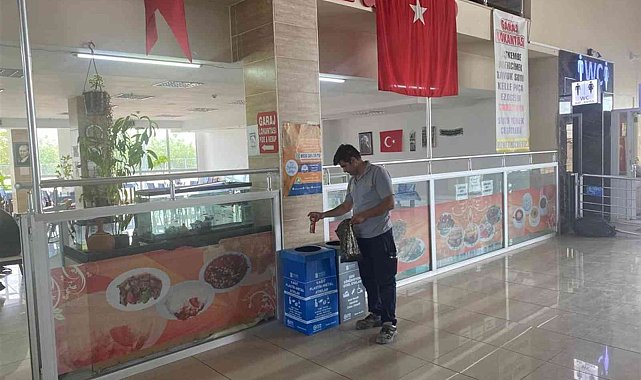 Balıkesir Büyükşehir'in hizmet binalarına 'Sıfır Atık Belgesi'