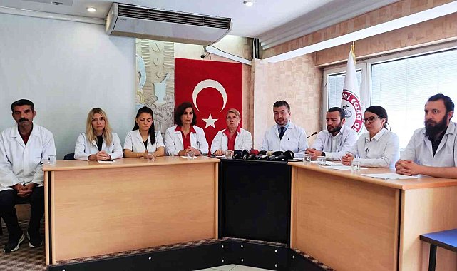 Başkan Akın: "Eczacıların sorunları çözülmezse ilaca erişim daha da zorlaşacak"
