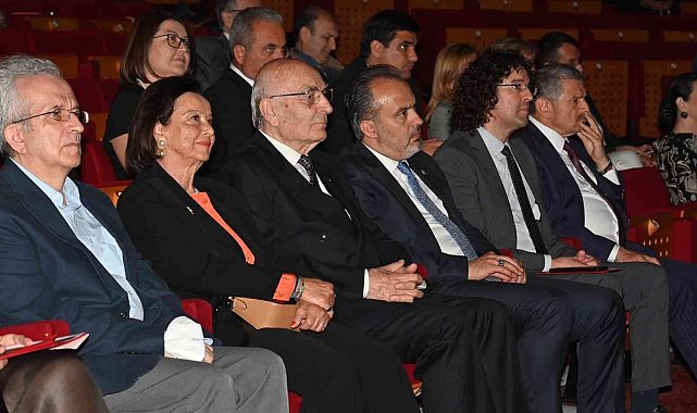 Başkan Aktaş'a 'Yılın Başkanı' ödülü