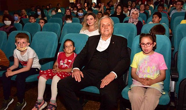 Başkan Bakkalcıoğlu Dünya Çocuk Günü'nde çocuklarla bir araya geldi