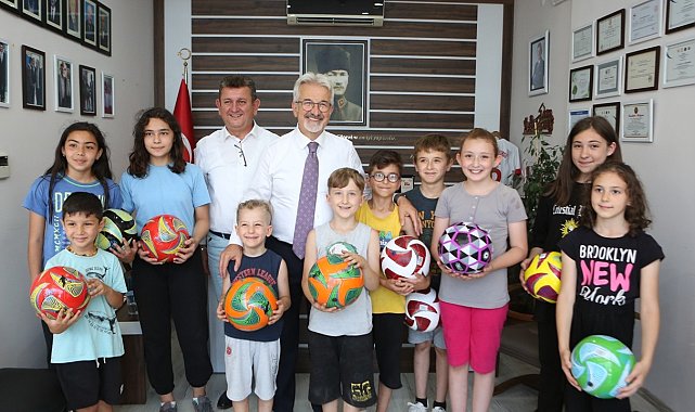 Başkan Erdem Fethiye'de vatandaşı dinledi