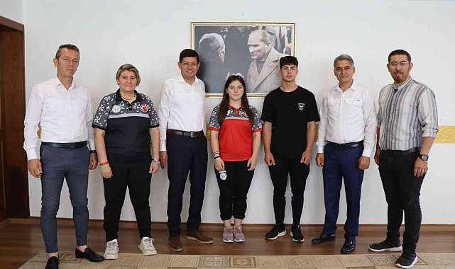 Başkan Özcan, Nazilli'nin şampiyonlarını ağırladı