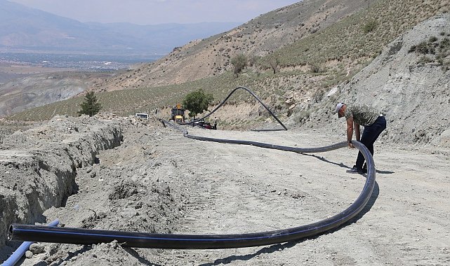 Başpınar'da selden zarar gören içme suyu hattı yenileniyor