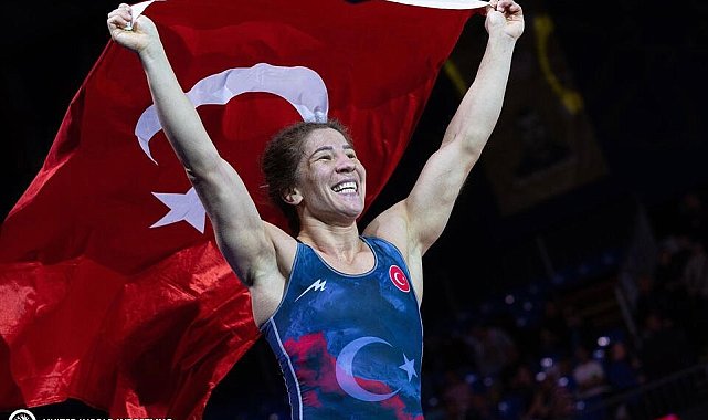 BAÜN'lü şampiyon güreşçi Adar'dan altın madalya