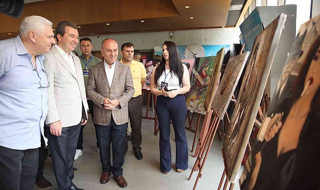 Bergama'da 86. Kültür ve Sanat Festivalinin 2. günü dolu dizgin geçti