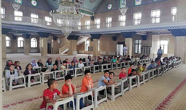 Bulanık'ta yaz Kur'an kurslarına büyük ilgi