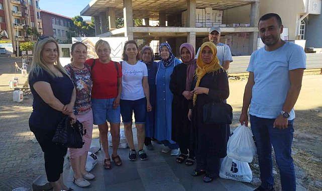 Burhaniye' de çölyaklılara Büyükşehir'den gıda desteği