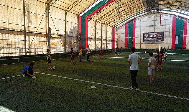 Çayırova'da Yaz Spor Okulları başladı