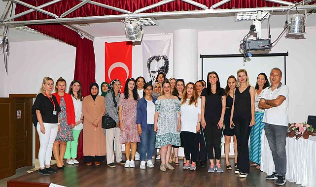Çiftlikköy'de Mutlu Gebe Okulu'nun sertifikalar dağıtıldı