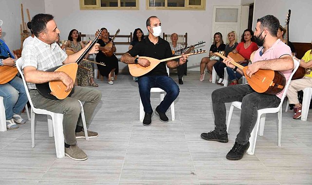 Çukurova'da bağlama kursuna yoğun ilgi