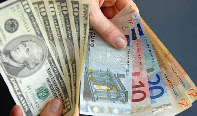 Dolar ve Euro'da dalgalanma yaşanıyor