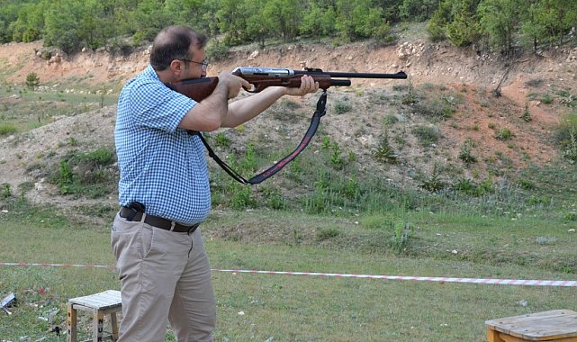 Emet'te trap ve tek kurşun yarışmaları