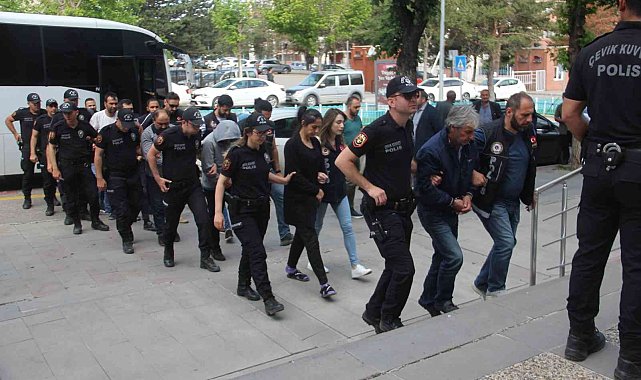 Erzurum'da 'Torba Patlatma Operasyonu': 9 gözaltı