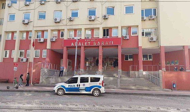 Eşini defalarca bıçaklayan kocaya 17 yıl hapis