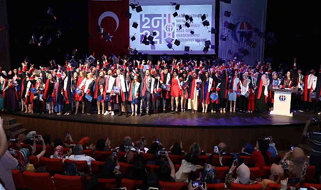 Geleceğin sağlık çalışanları mezun oldu