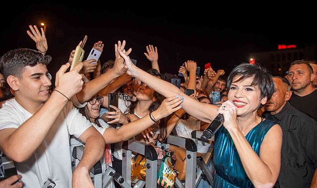 Gençler "Seyhan Z Festi" ile stres attı