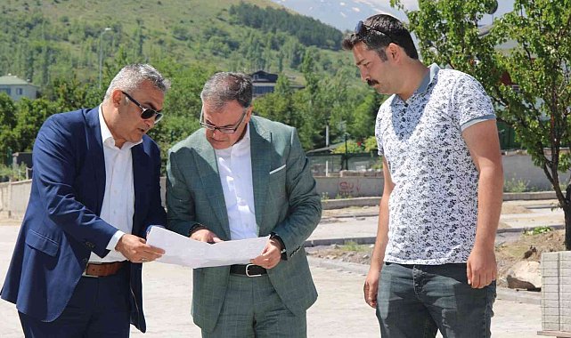 Hacılar'da 13 bin metrekare kilitli parke çalışması başladı