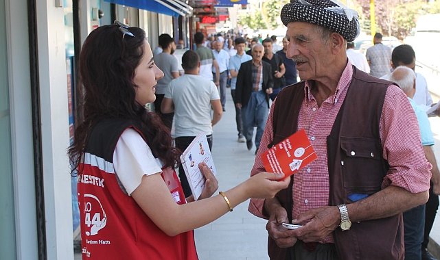 Hakkari'de "Koruyucu Aile Günü" standı kuruldu