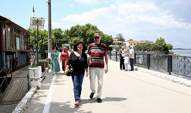 Hırvat şair Türkiye ile ilgili çalışmasını Gölyazı'da tamamladı