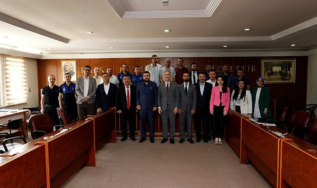 İnegöl Belediyesi'nde personele Kaizen ödülleri takdim edildi