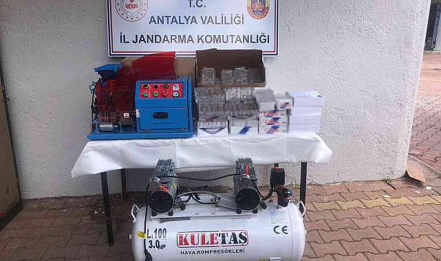 Kaçak sigara imalathanesinde 300 bin TL'lik malzeme ele geçirildi