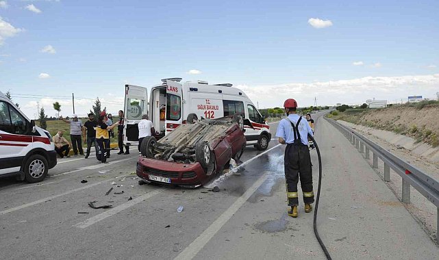 Karaman'da 2 otomobil çarpıştı: 4 yaralı