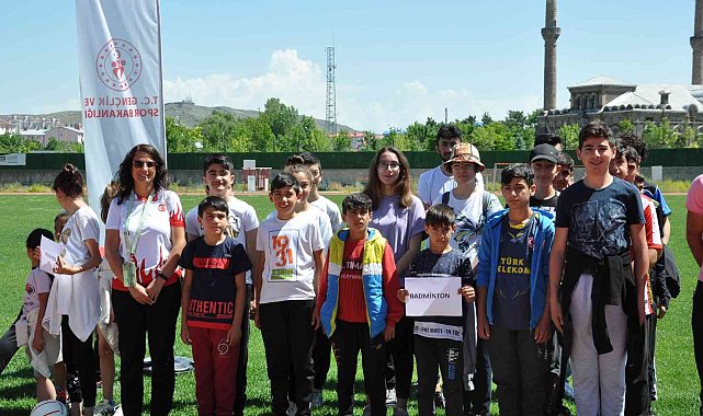 Kars'ta spor okullarının açılışı