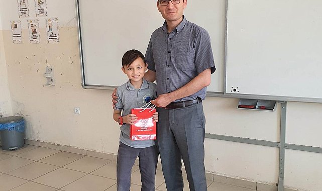 Kütahya'da Trafik Haftası yarışmalarında dereceye giren öğrenciler ödüllendirildi