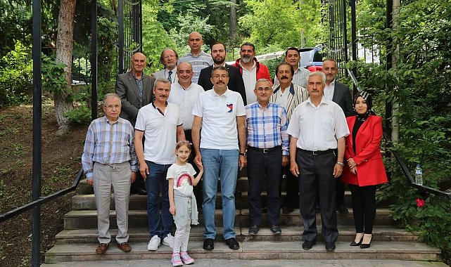 Kütahya'nın simgesi 'Çinili vazo' aslına uygun olacak