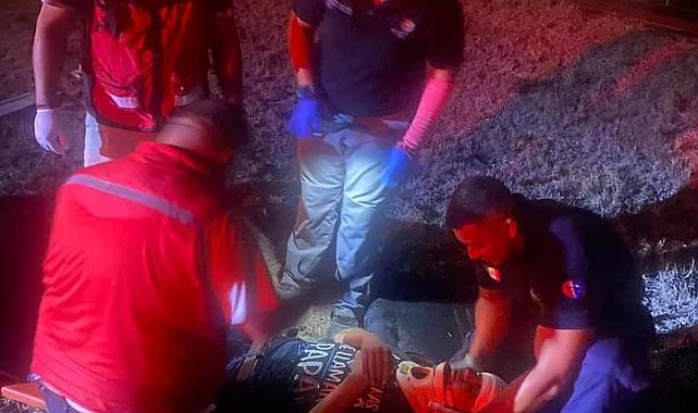 Meksika'da kaçak göçmenleri taşıyan minibüs takla attı: 3 ölü, 27 yaralı