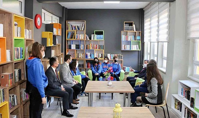 Muğla'da öğrenci başına 3 kitap