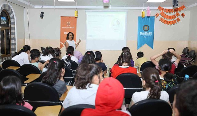 Öğrencilere "Teknolojik Bağımlılıklar" semineri