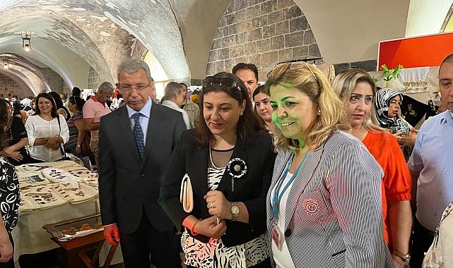 Payas'ta yıl sonu sergisi açıldı