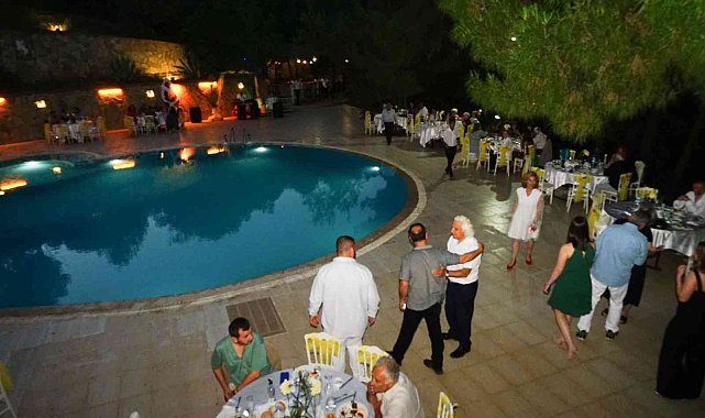 Prof Dr. Abdullah Soykan turizmcilere 'İda Madra Jeopark' çalışmaları hakkında bilgi verdi