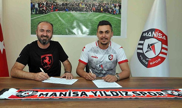 Profesyonel futbolcu BAL ekibine imza attı