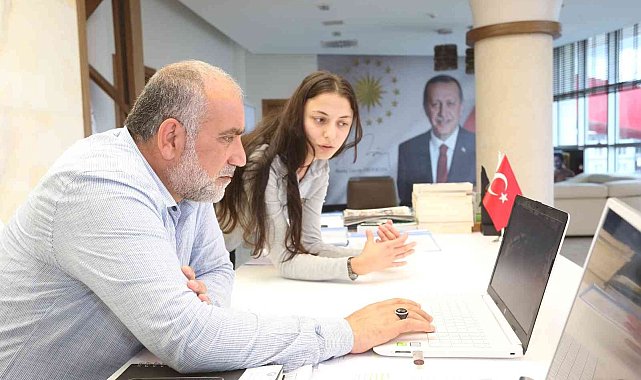 Sandıkçı: "Gençlerimizin fikirlerini destekliyoruz"