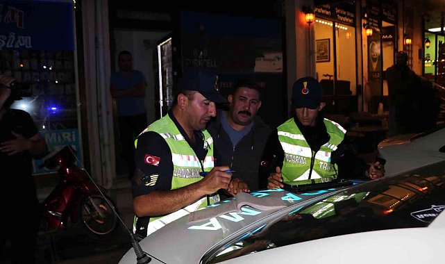 Sandıklı'da polis ve jandarmadan motosiklet sürücülerine yönelik ortak denetim