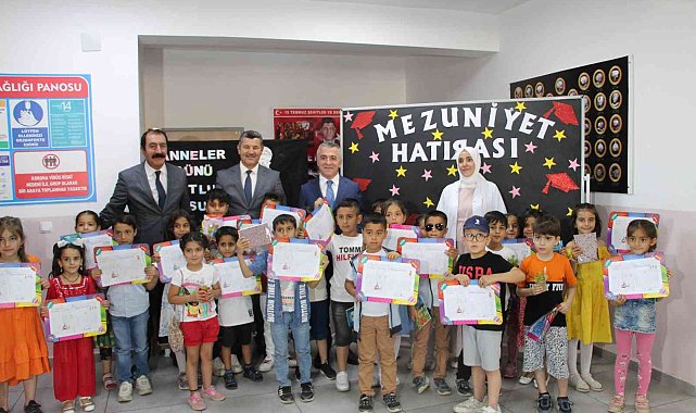 Şırnak'ta 159 bin öğrenci karne heyecanı yaşadı