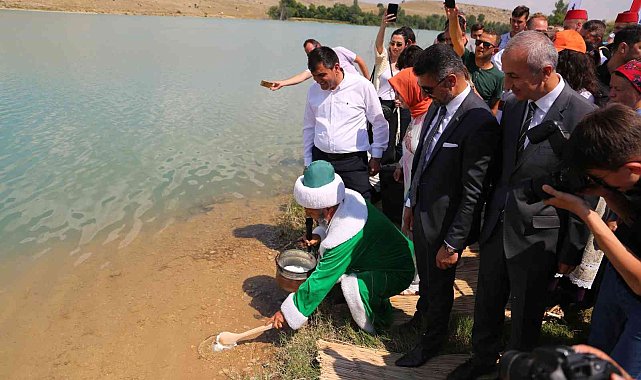 Temsili Nasreddin Hoca'nın göle maya çalması ile festivale start verecek