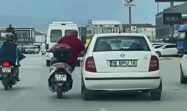 Trafikte tehlikeli yolculuk… Canını dakikalarca hiçe saydı